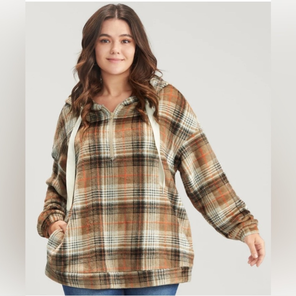 BloomChic Women’s Plaid Hoodie